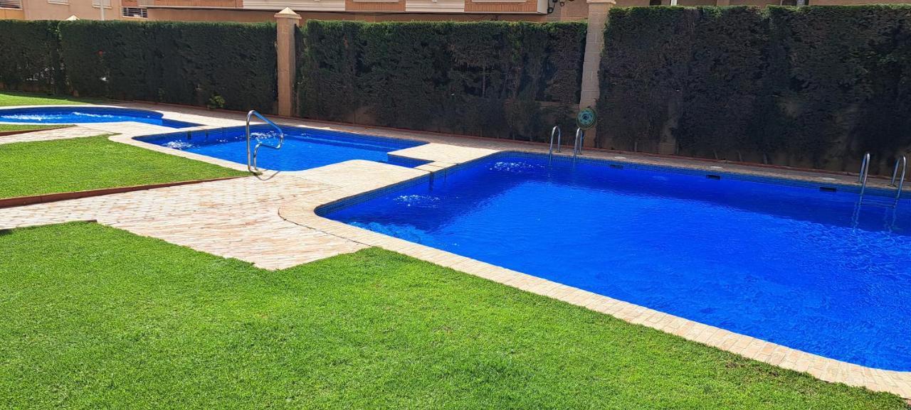 Apartamento De Don Huberto, Los Locos Torrevieja Luaran gambar